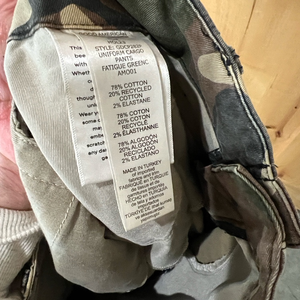 Good American Camouflage Cargo Pants - Picture 2 of 6